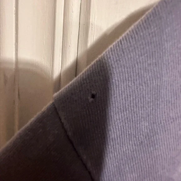 VINEYARD VINES FOOTBALL WHALE SHIRT Small - Picture 6 of 6